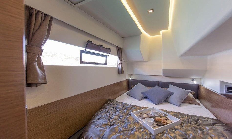 Fountaine Pajot MY 37 | Fleur de Corail