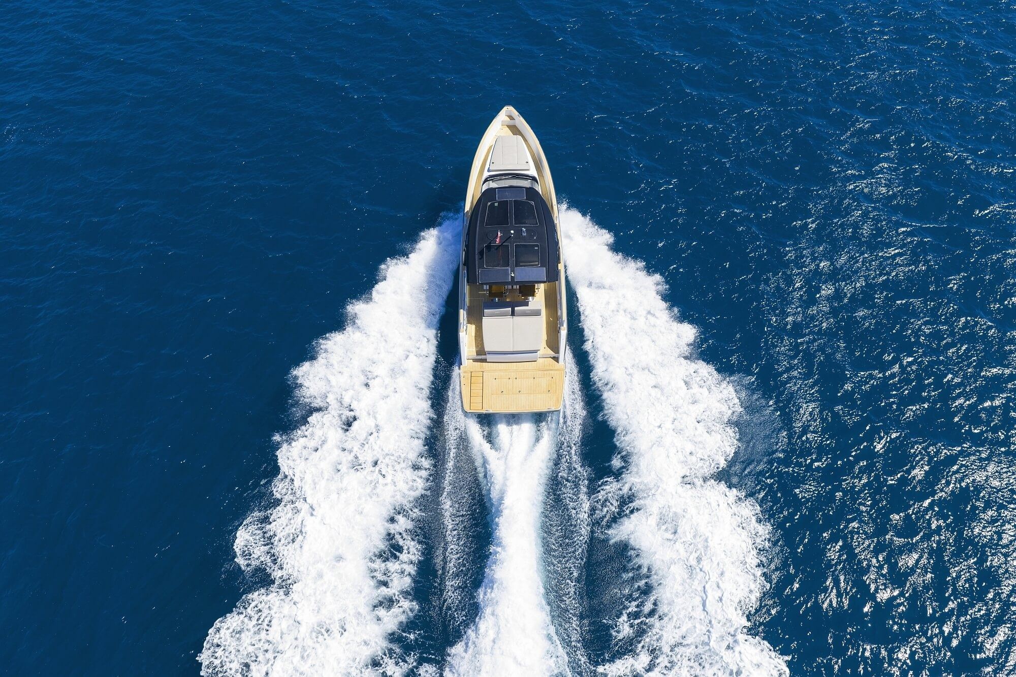 Fjord 41XL | Instant Crush