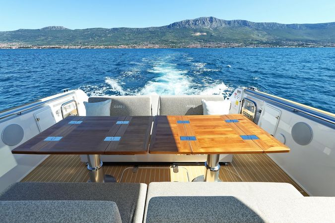 Fjord 41XL | Instant Crush