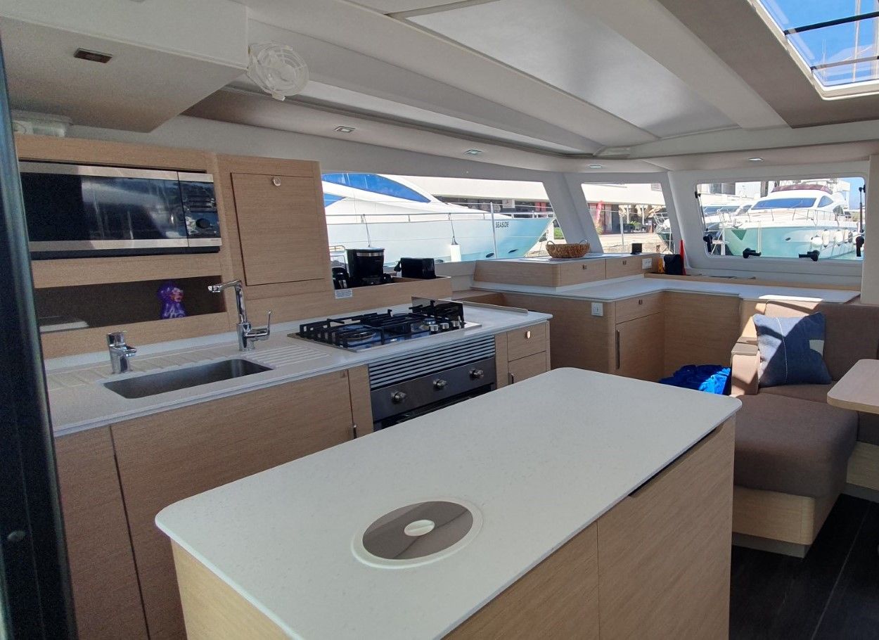 Fountaine Pajot New 44 | Skywalker