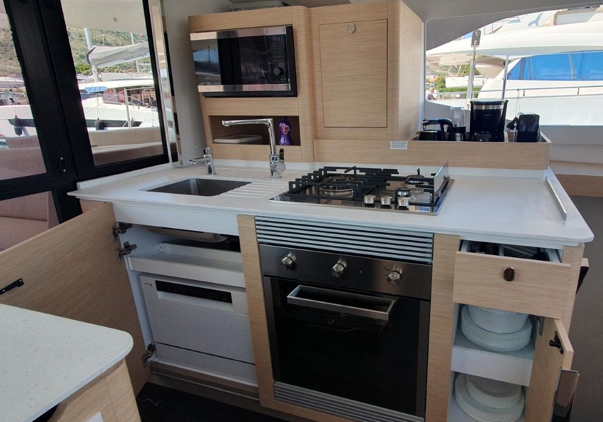 Fountaine Pajot New 44 | Skywalker