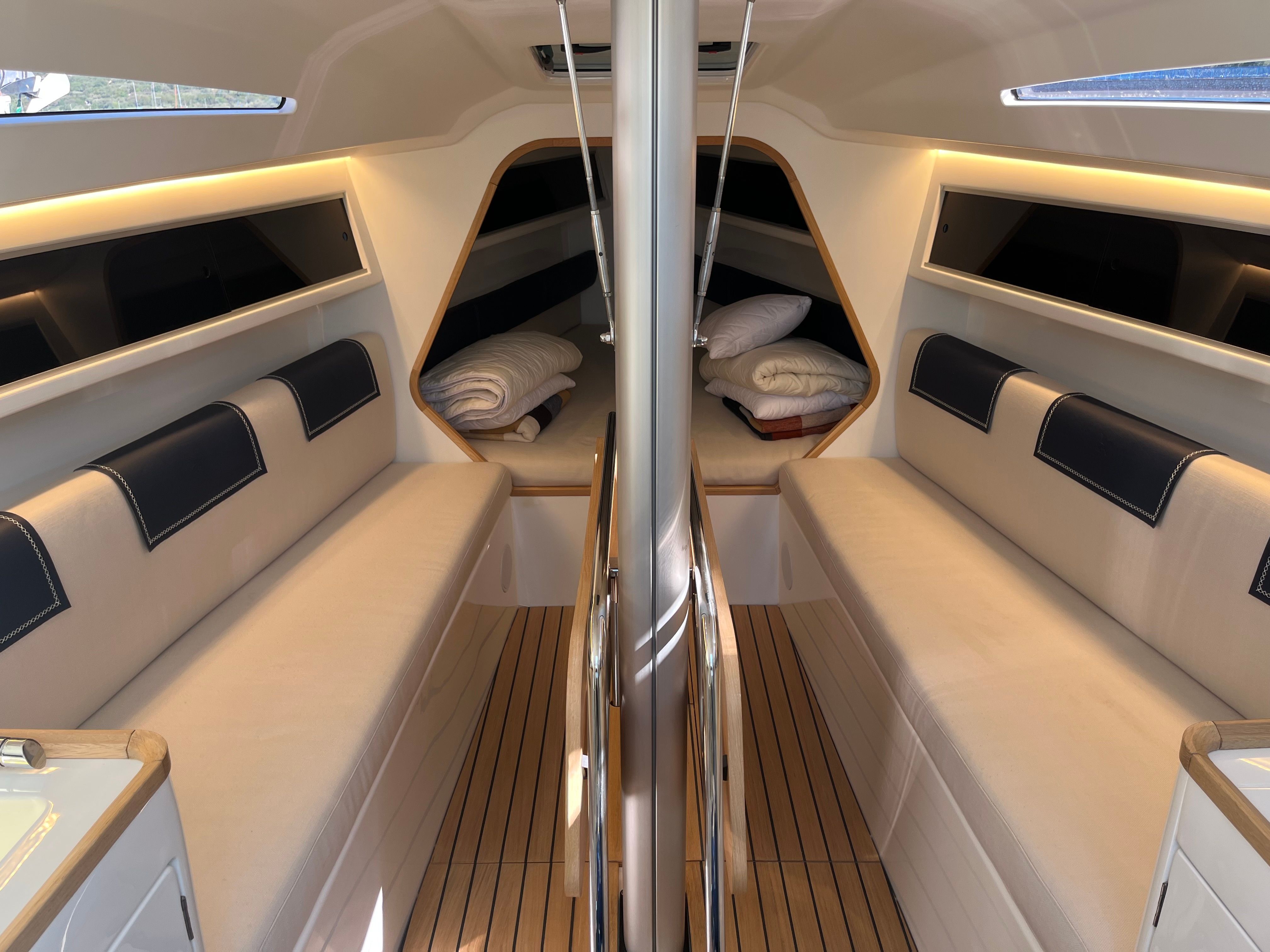 Italia Yachts 9.98 | Bellissima