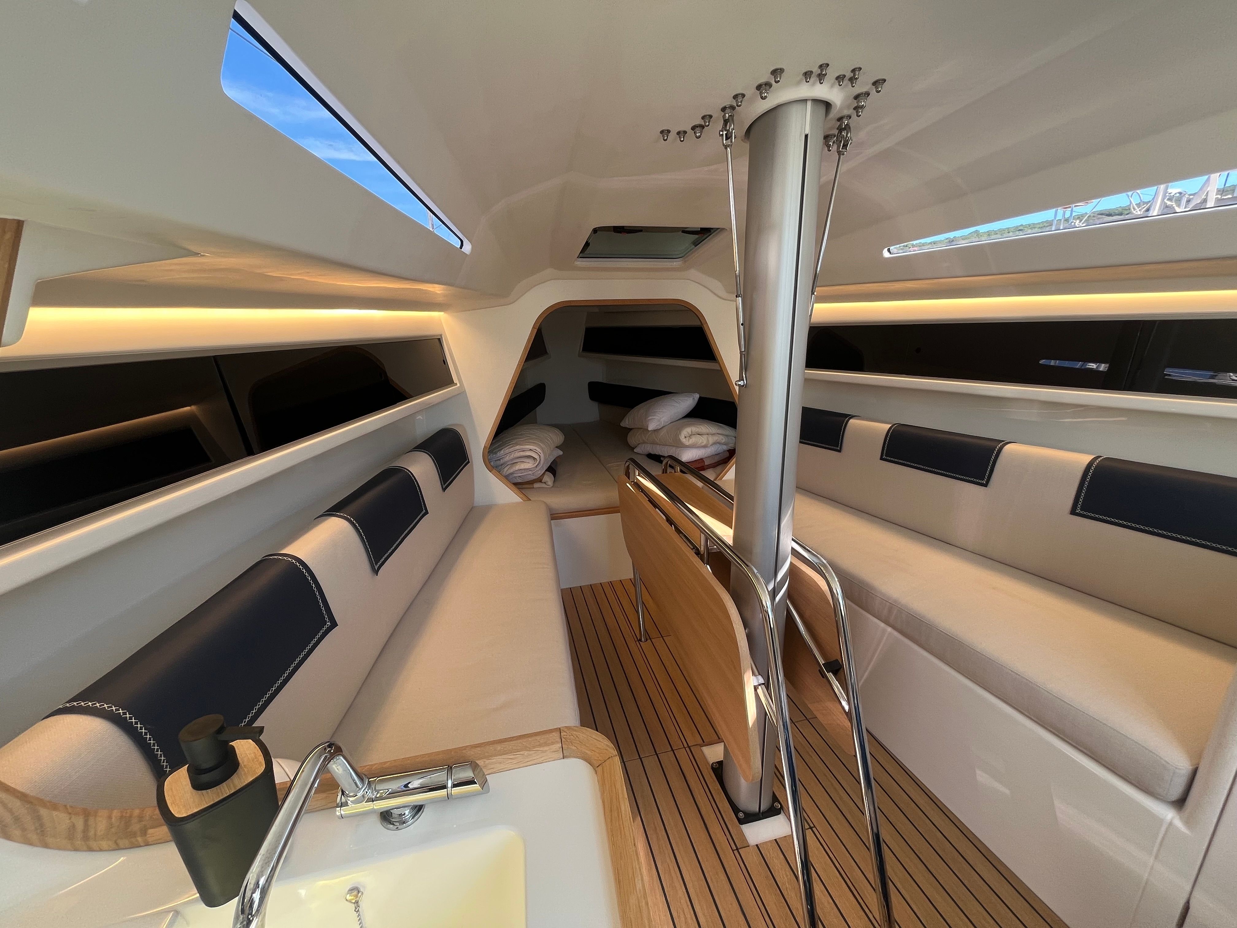 Italia Yachts 9.98 | Bellissima