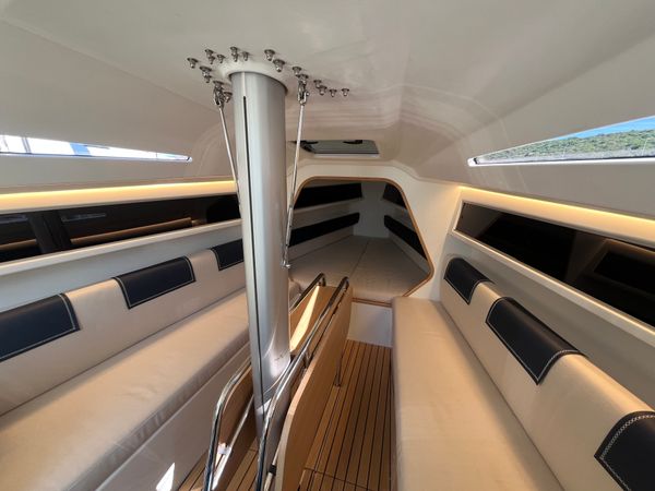 Italia Yachts 9.98 | Bellissima