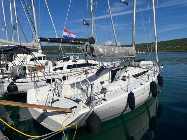 Italia Yachts 9.98 | Bellissima