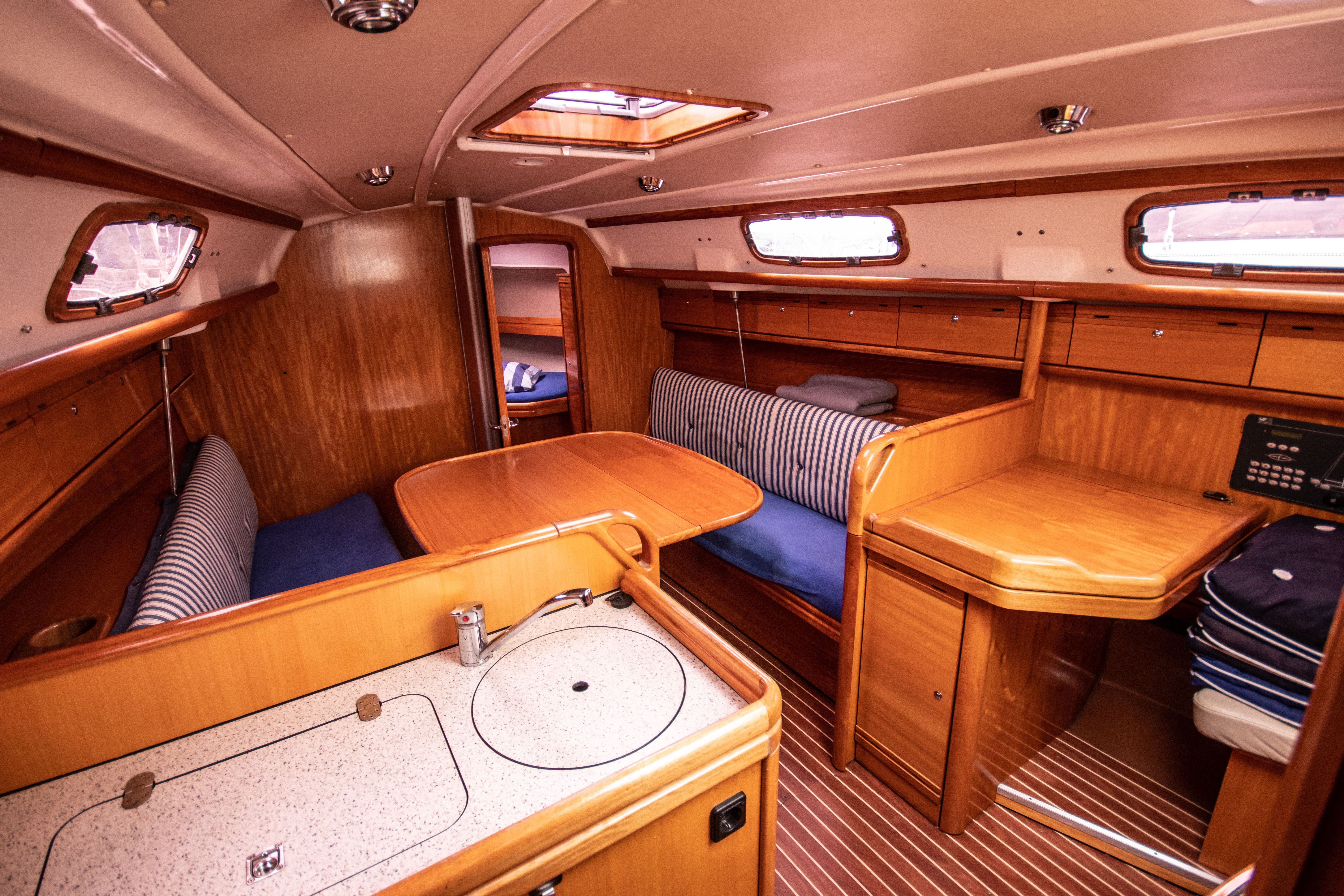 Bavaria 30 Cruiser | Bora-Bora