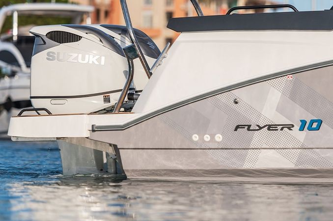 Beneteau Flyer 10 | Loika