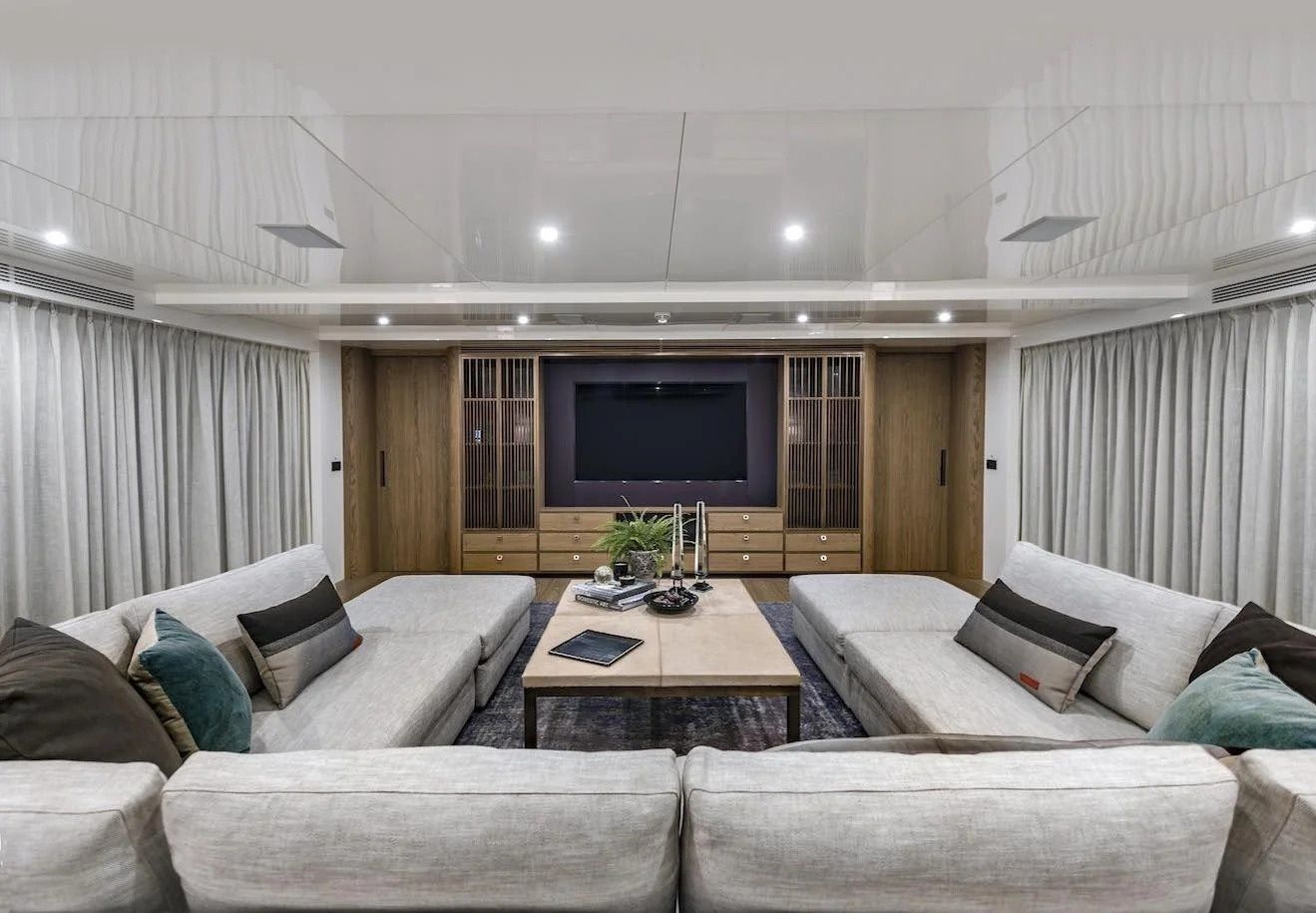 CRN 154 | Liquid Sky