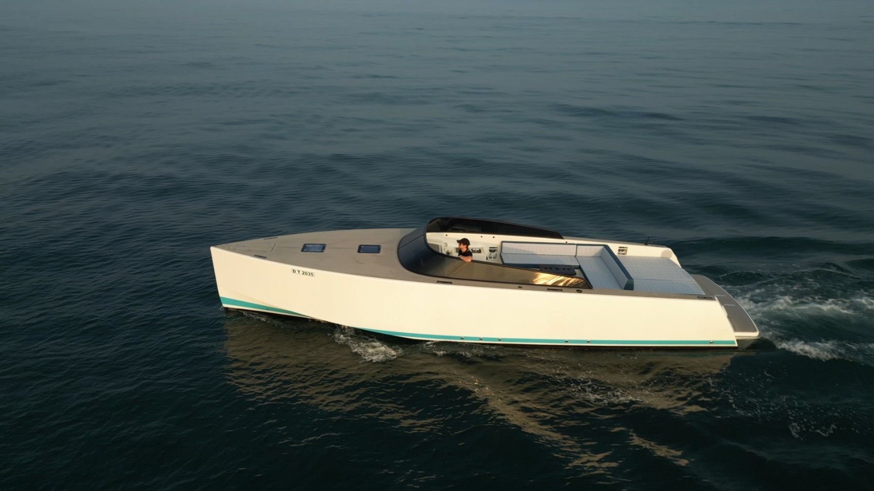 Van Dutch 40 | Connect