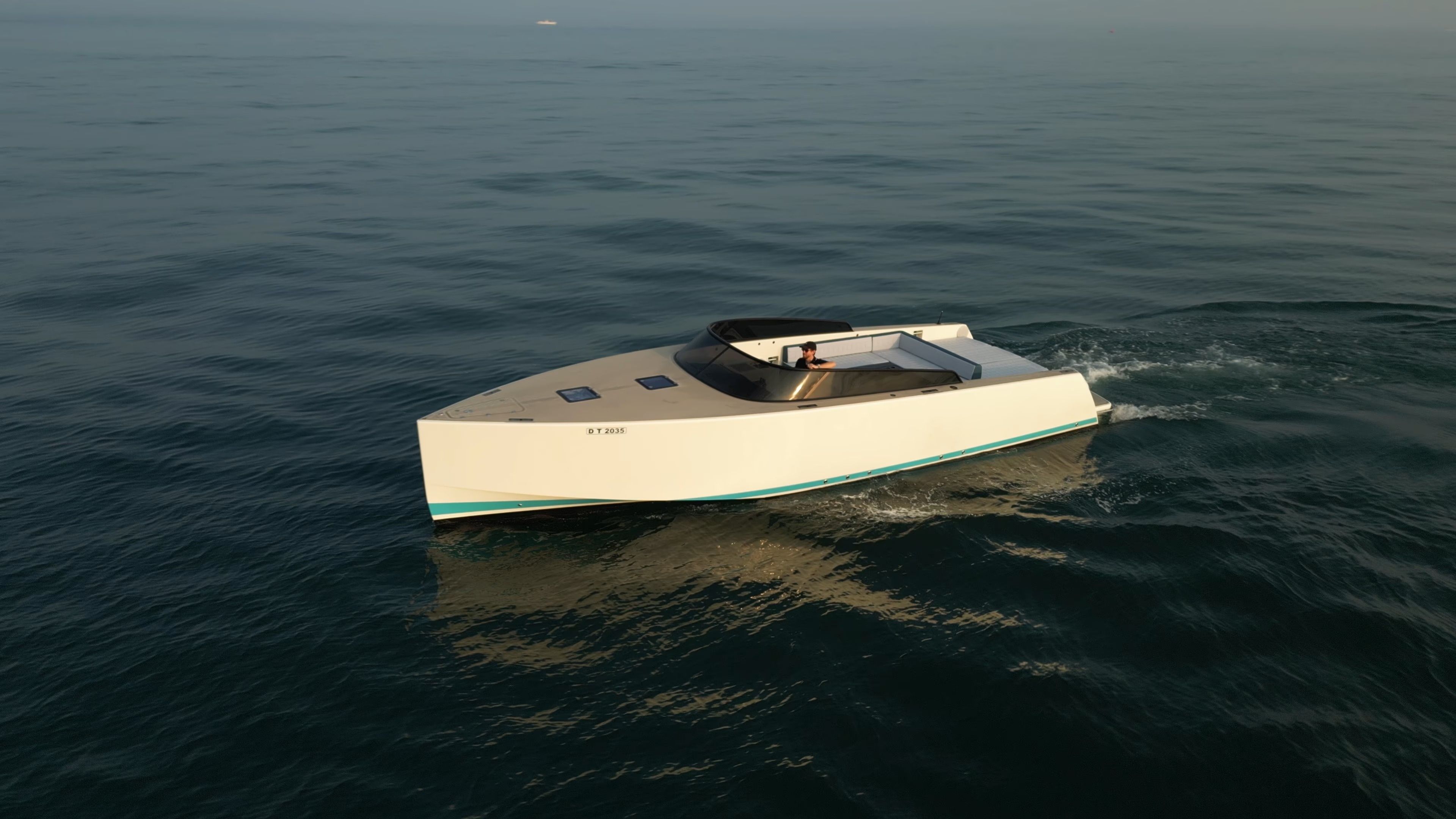 Van Dutch 40 | Connect