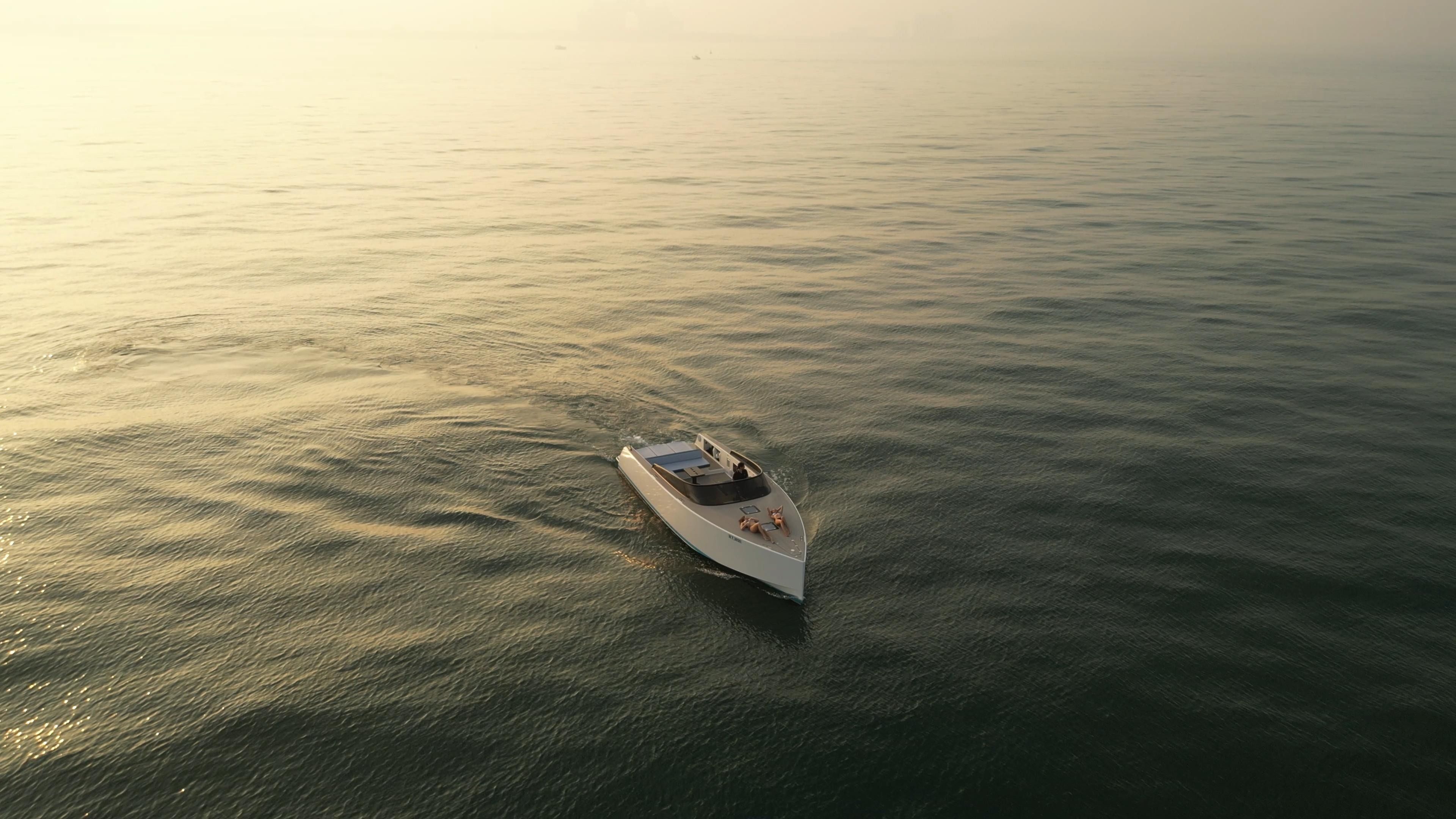 Van Dutch 40 | Connect