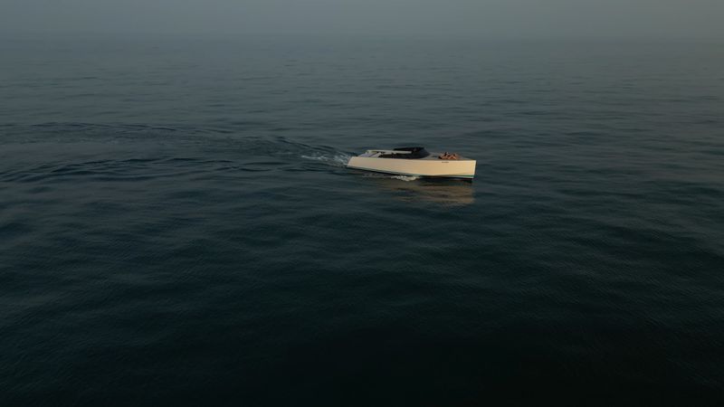 Van Dutch 40 | Connect