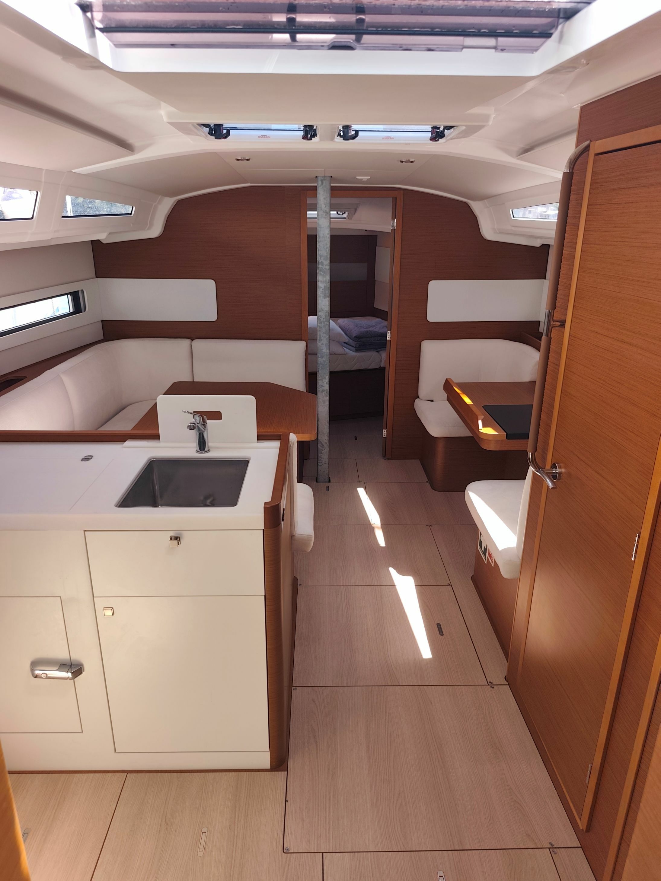 Jeanneau Sun Odyssey 415 | Akita