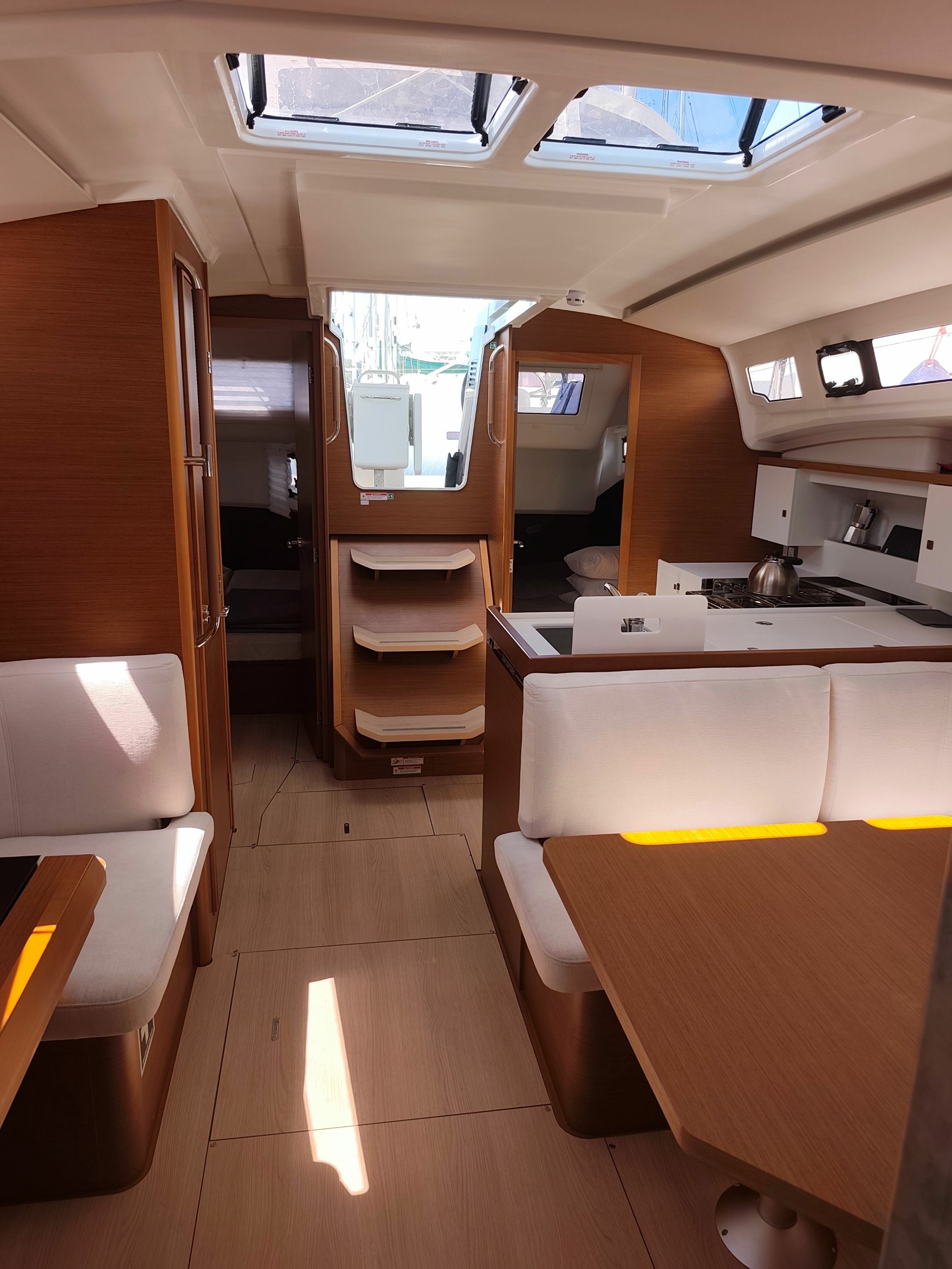 Jeanneau Sun Odyssey 415 | Akita