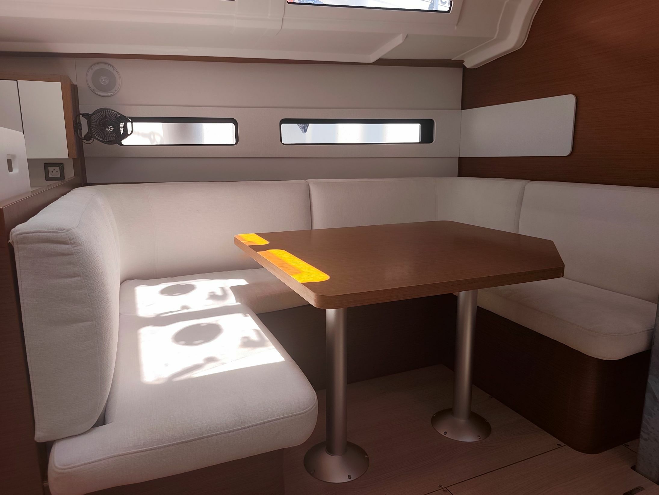 Jeanneau Sun Odyssey 415 | Akita