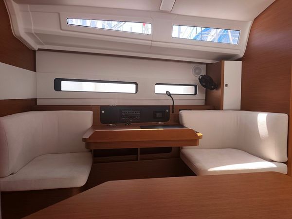 Jeanneau Sun Odyssey 415 | Akita
