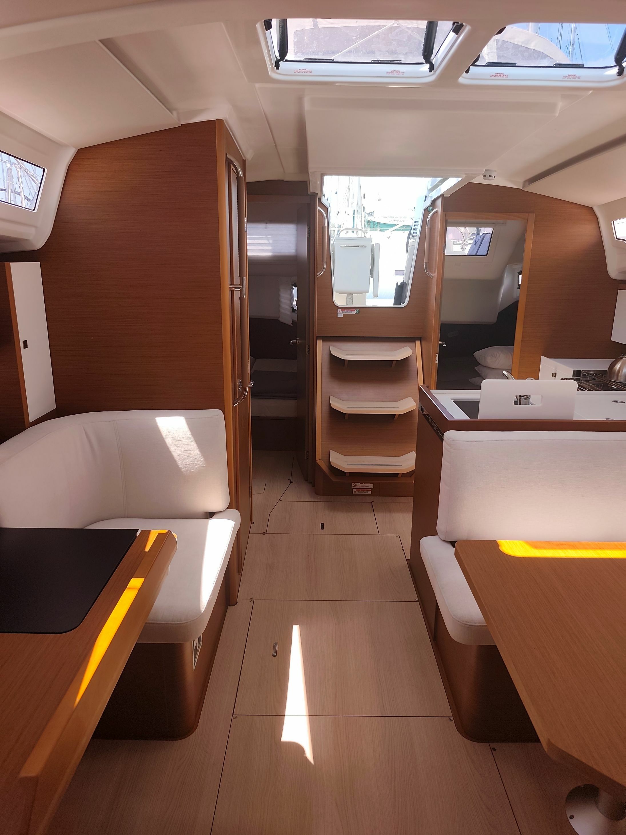 Jeanneau Sun Odyssey 415 | Akita