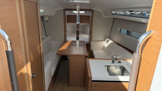 Jeanneau Sun Odyssey 350 | Ellada