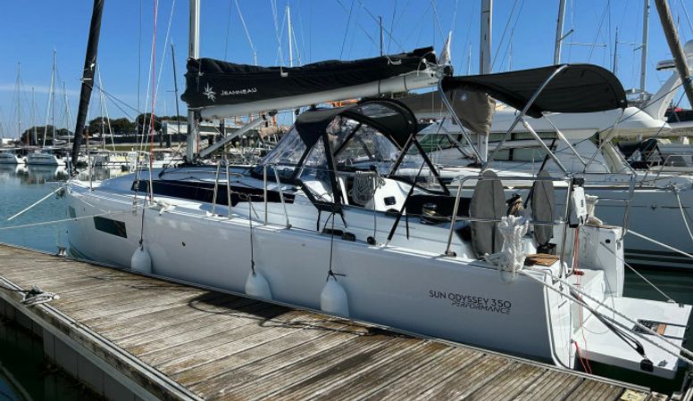 Jeanneau Sun Odyssey 350 | Ellada