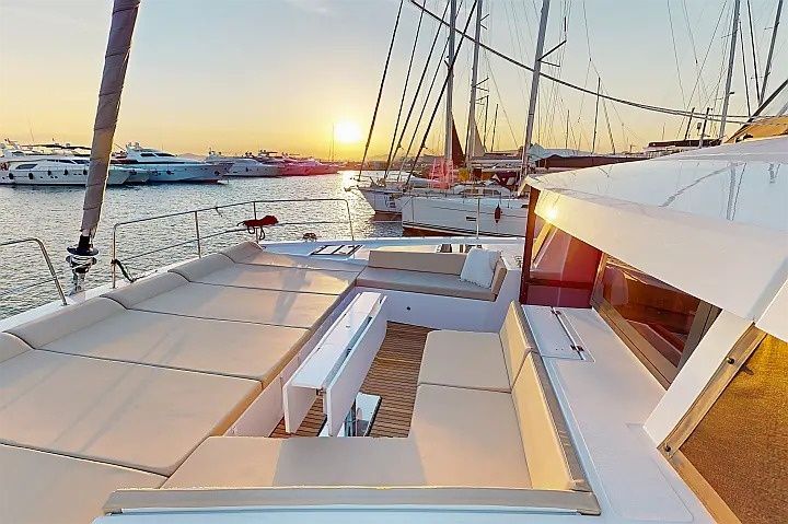 Bali 4.6 | Eleni