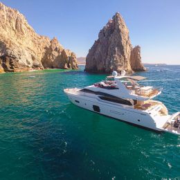 Ferretti 720 | Alamar 2