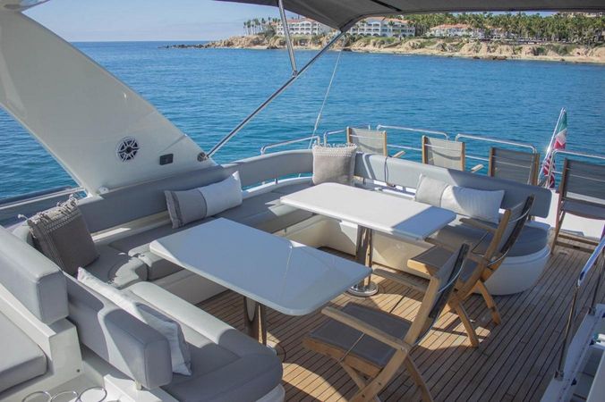 Ferretti 720 | Alamar 2