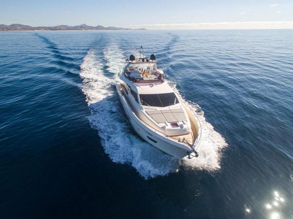 Ferretti 720 | Alamar 2
