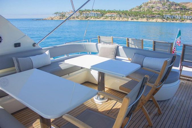 Ferretti 720 | Alamar 2