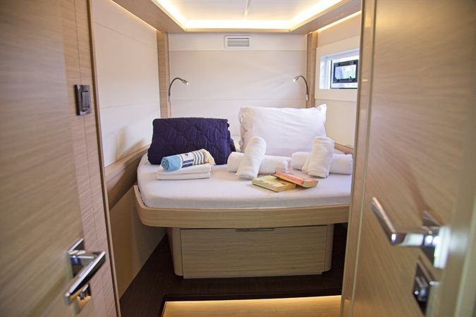 Lagoon 46 | Dafni