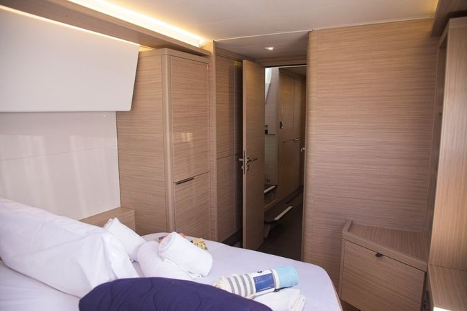 Lagoon 46 | Dafni
