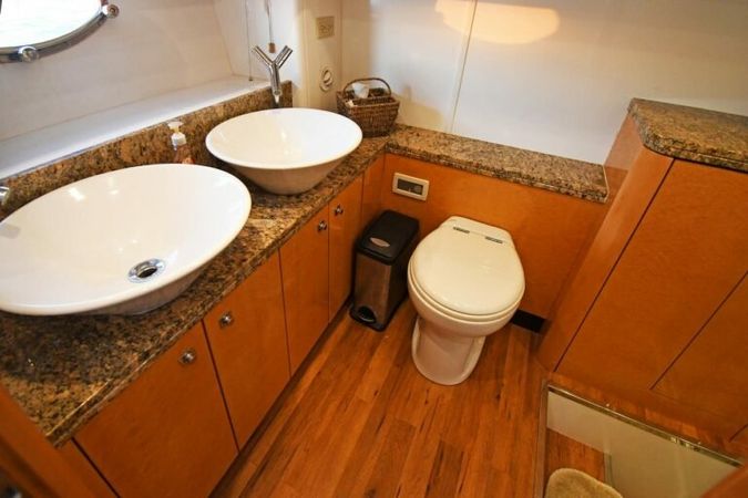 Sunseeker Manhattan 66 | Ajua