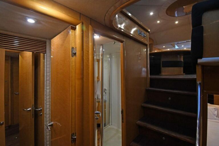 Sunseeker Manhattan 66 | Ajua