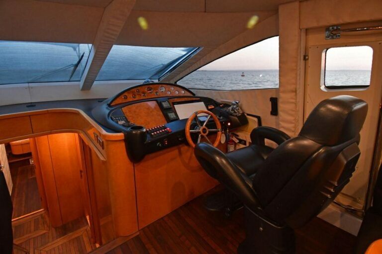Sunseeker Manhattan 66 | Ajua