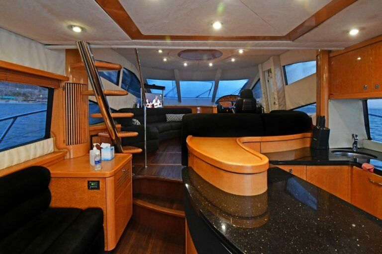 Sunseeker Manhattan 66 | Ajua