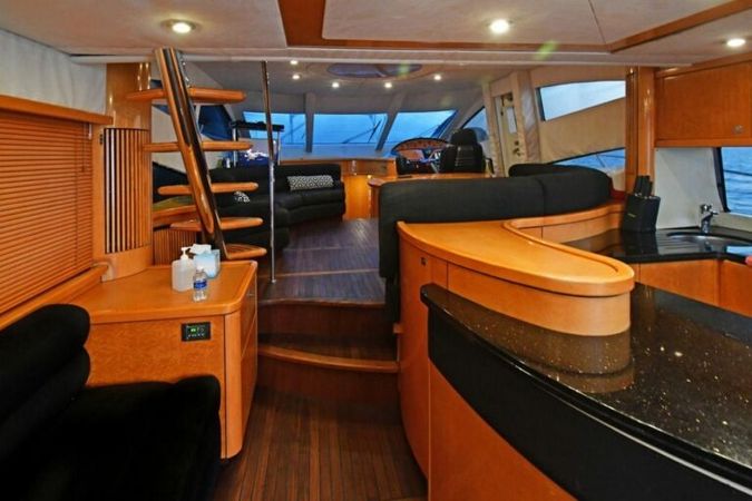 Sunseeker Manhattan 66 | Ajua