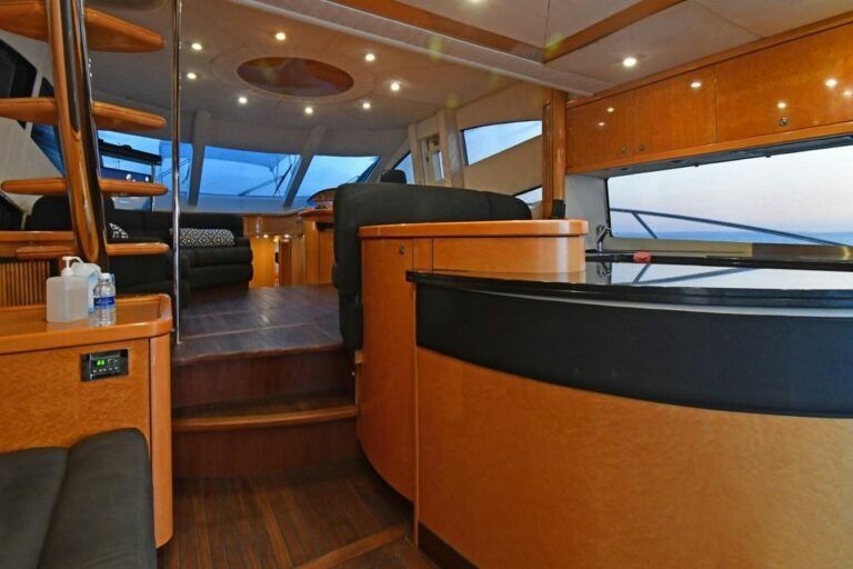 Sunseeker Manhattan 66 | Ajua