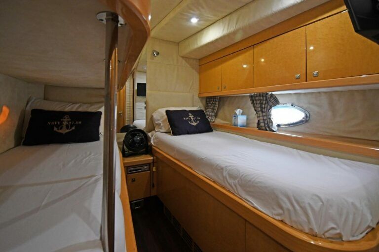 Sunseeker Manhattan 66 | Ajua