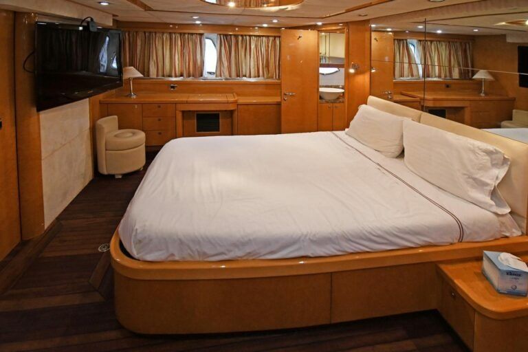 Sunseeker Manhattan 66 | Ajua