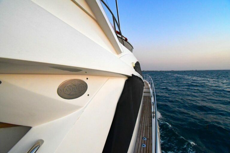 Sunseeker Manhattan 66 | Ajua
