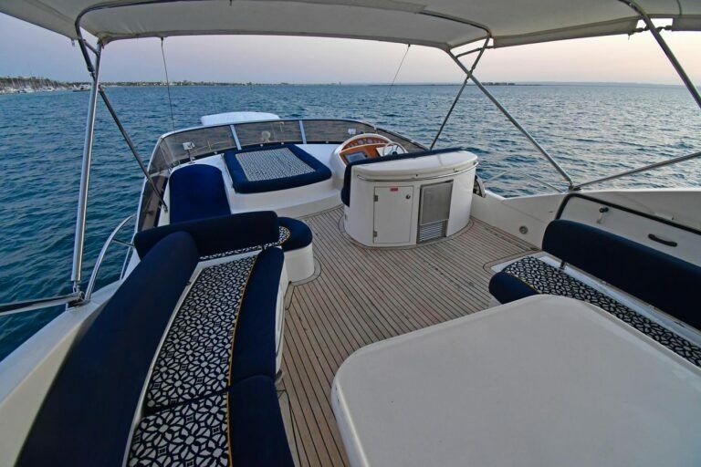 Sunseeker Manhattan 66 | Ajua