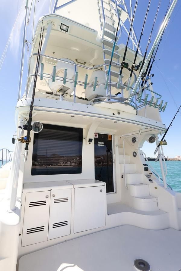 Silverton 50 | Roxanita