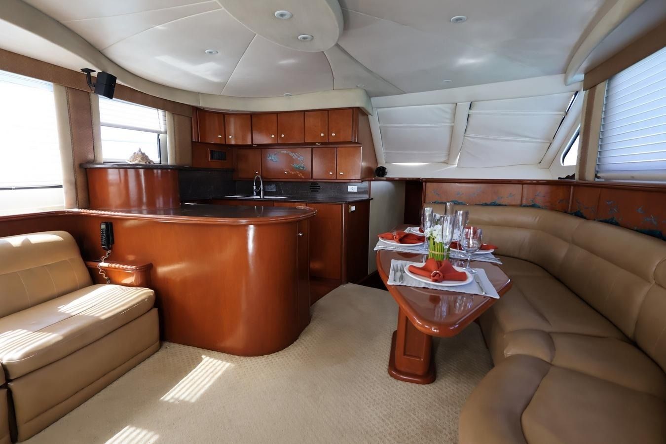 Silverton 50 | Roxanita