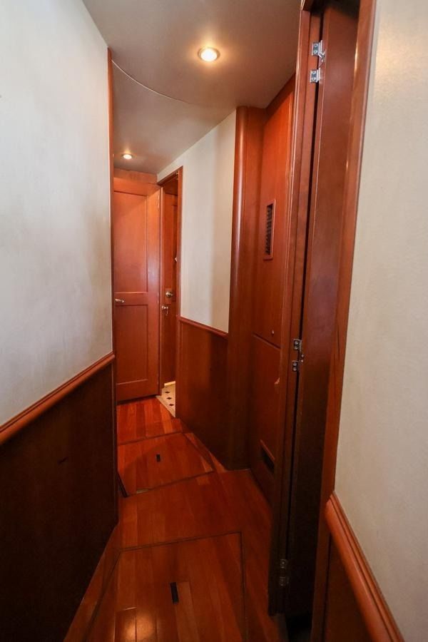 Silverton 50 | Roxanita