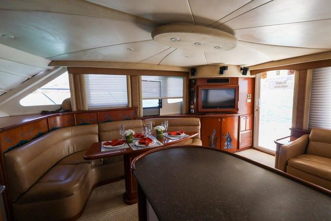 Silverton 50 | Roxanita