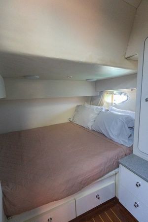 Carver Trojan 440 Express | Padre Santo
