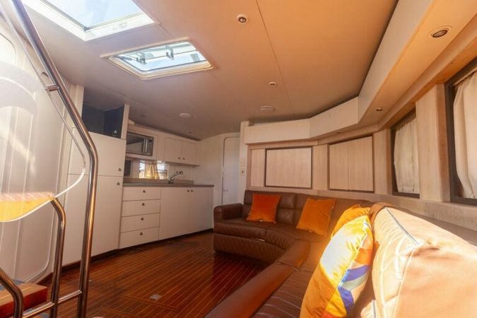 Carver Trojan 440 Express | Padre Santo
