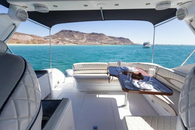 Carver Trojan 440 Express | Padre Santo