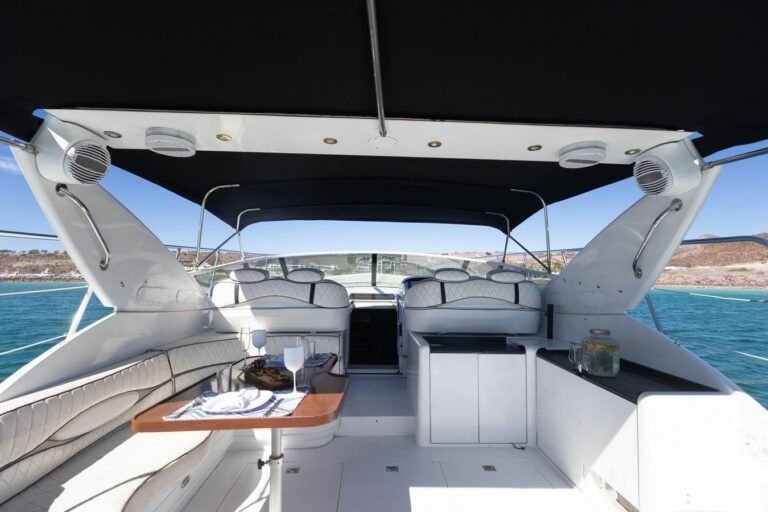 Carver Trojan 440 Express | Padre Santo