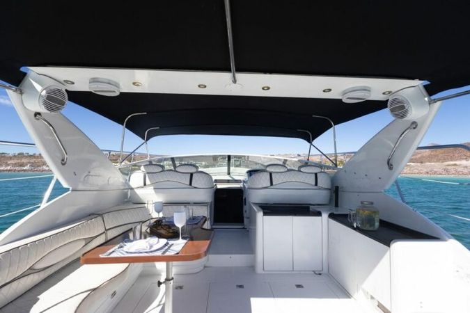 Carver Trojan 440 Express | Padre Santo