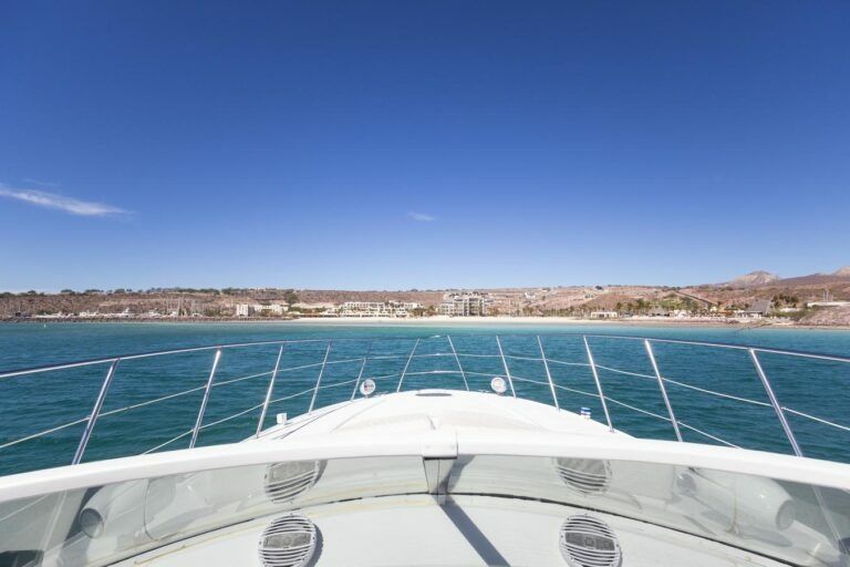 Carver Trojan 440 Express | Padre Santo